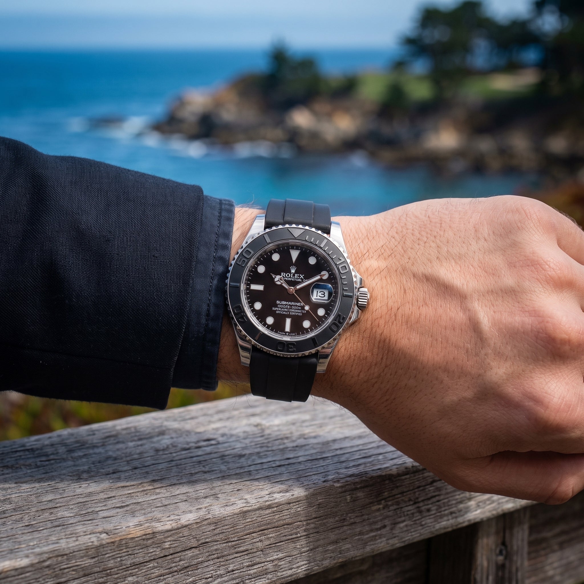 Luxury Submariner-Style Men’s Watch | Black Dial & Black Rubber Strap