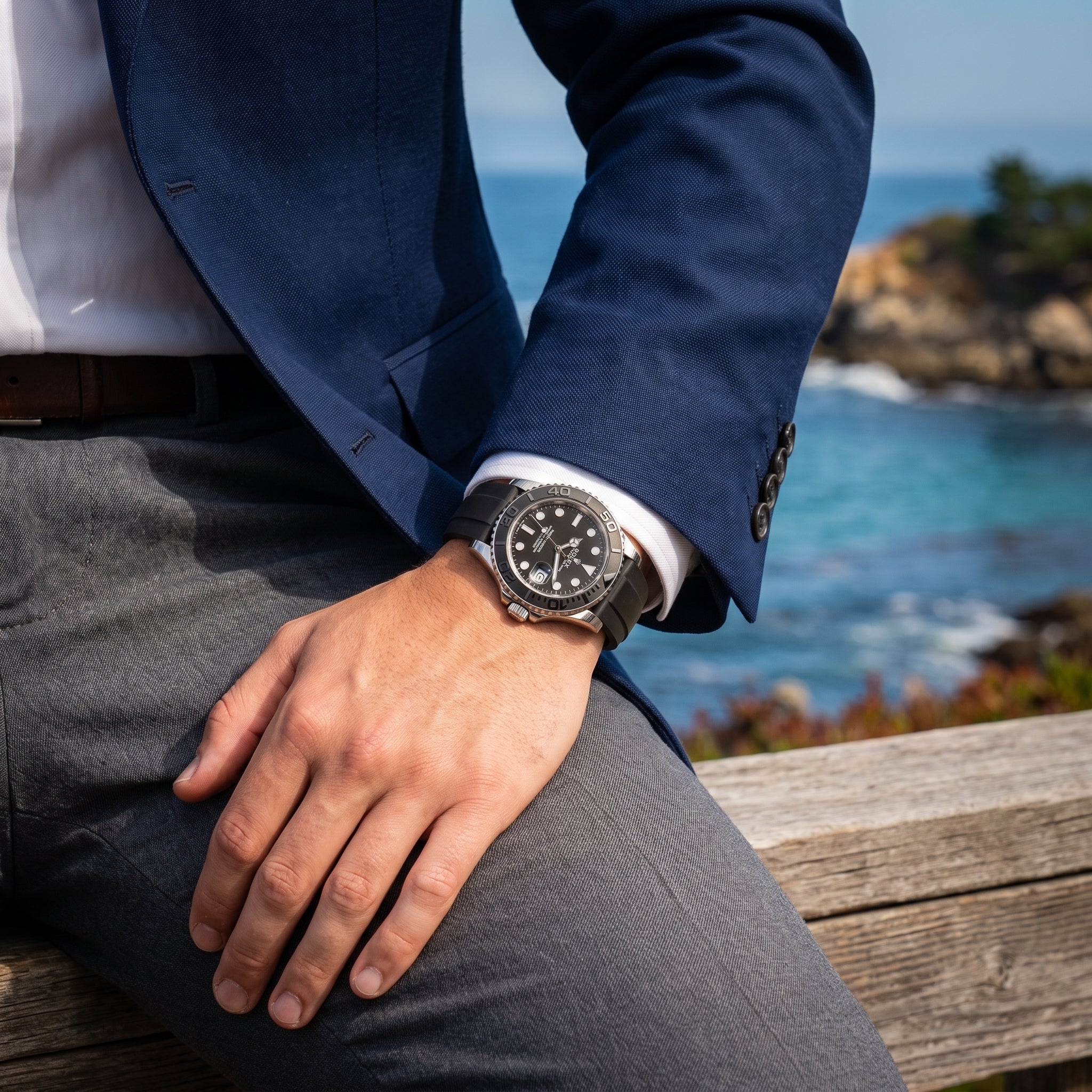 Luxury Submariner-Style Men’s Watch | Black Dial & Black Rubber Strap