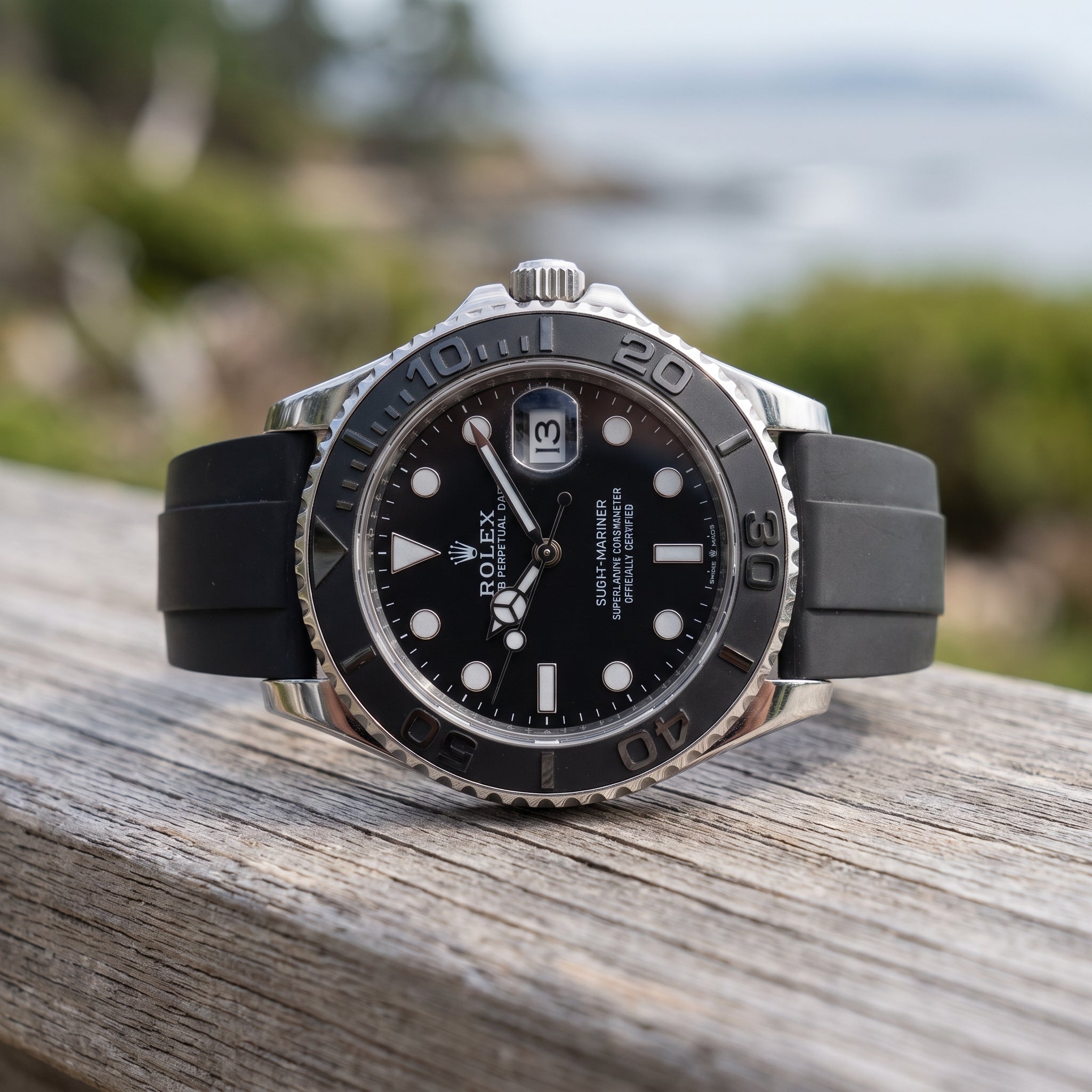Luxury Submariner-Style Men’s Watch | Black Dial & Black Rubber Strap
